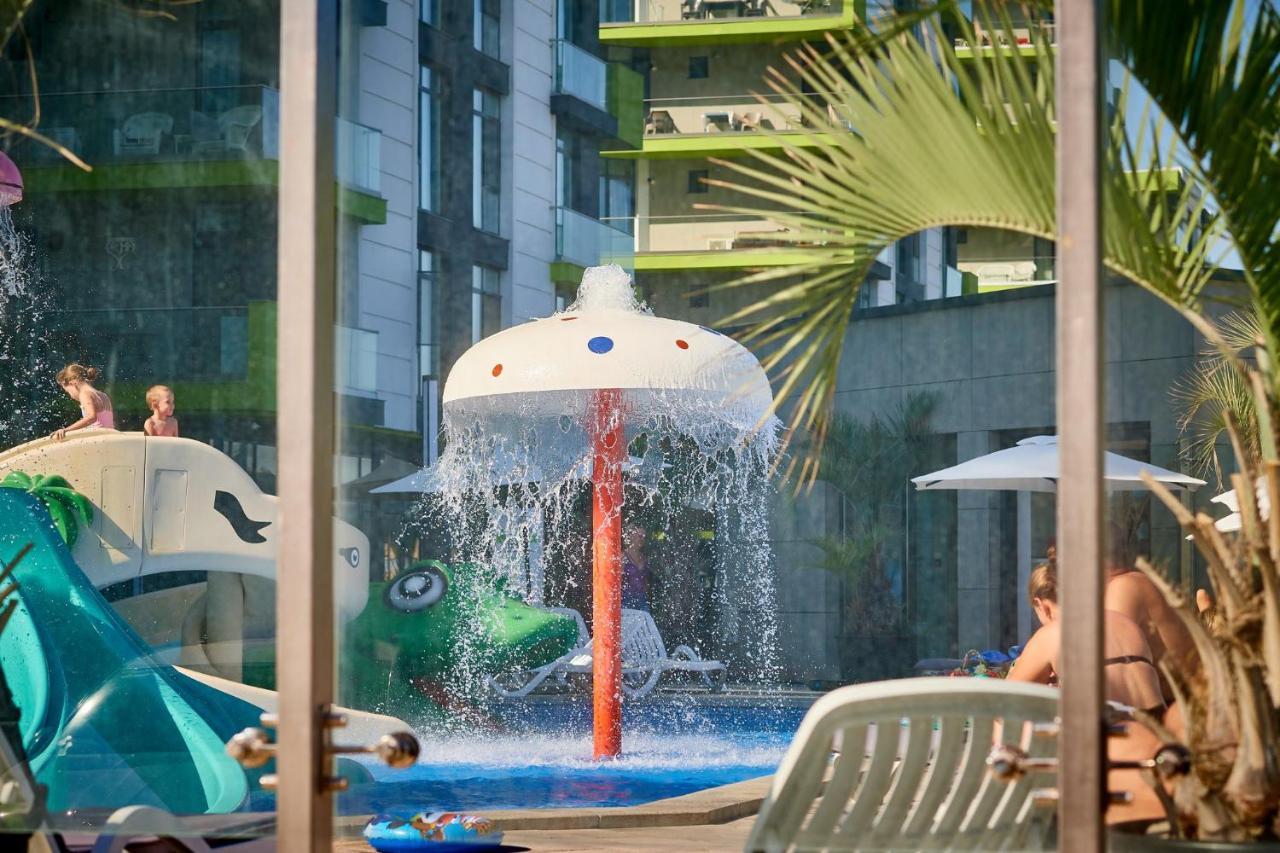 Sunfest Aparthotel Pool & Spa Mamaia Nord Năvodari Exterior foto